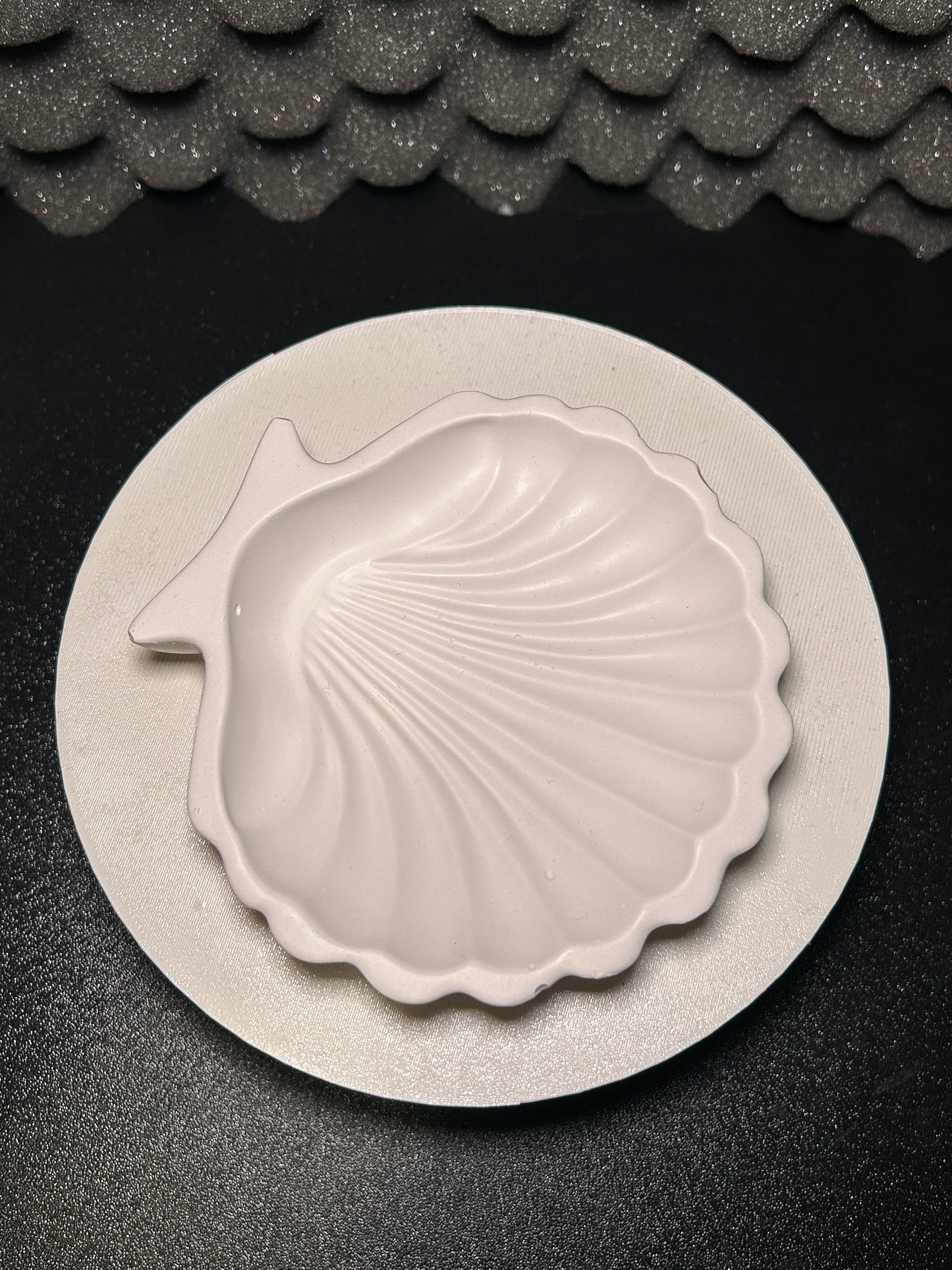 Podstawka na biżuterię muszla