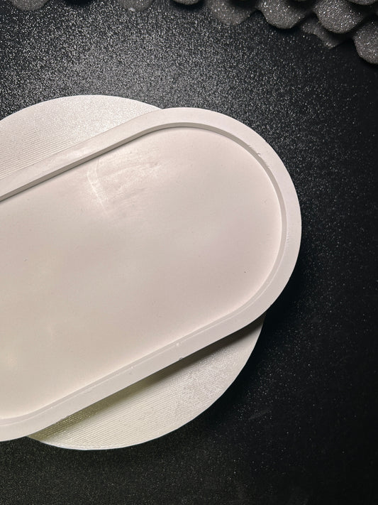 Owalna podstawka na biżuterię